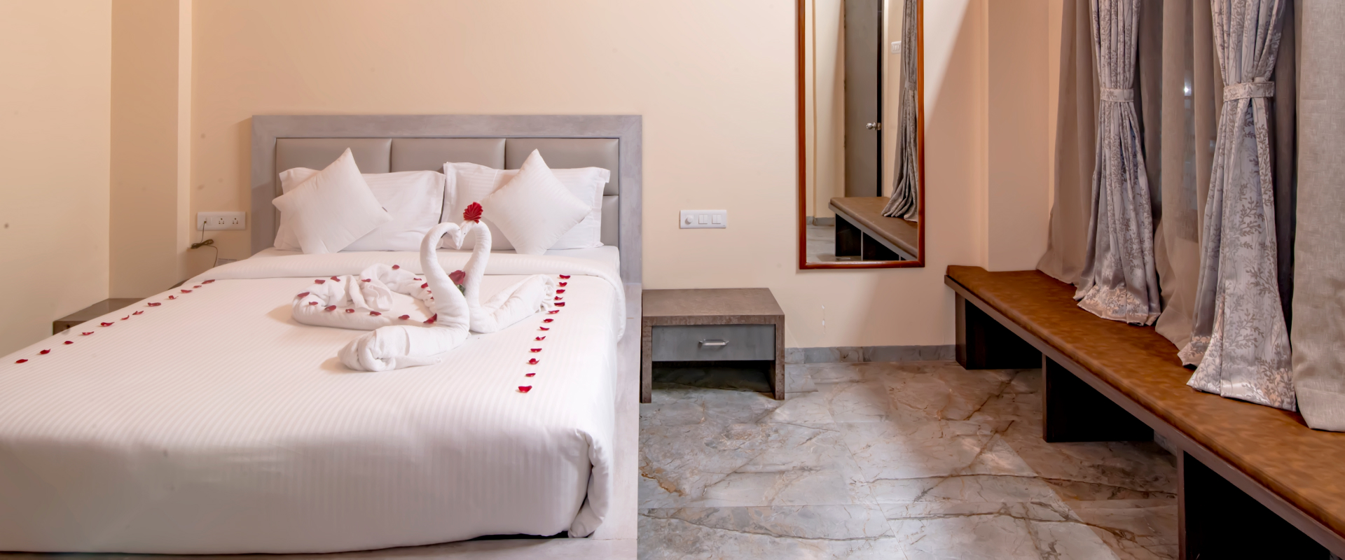 Enclave Suite