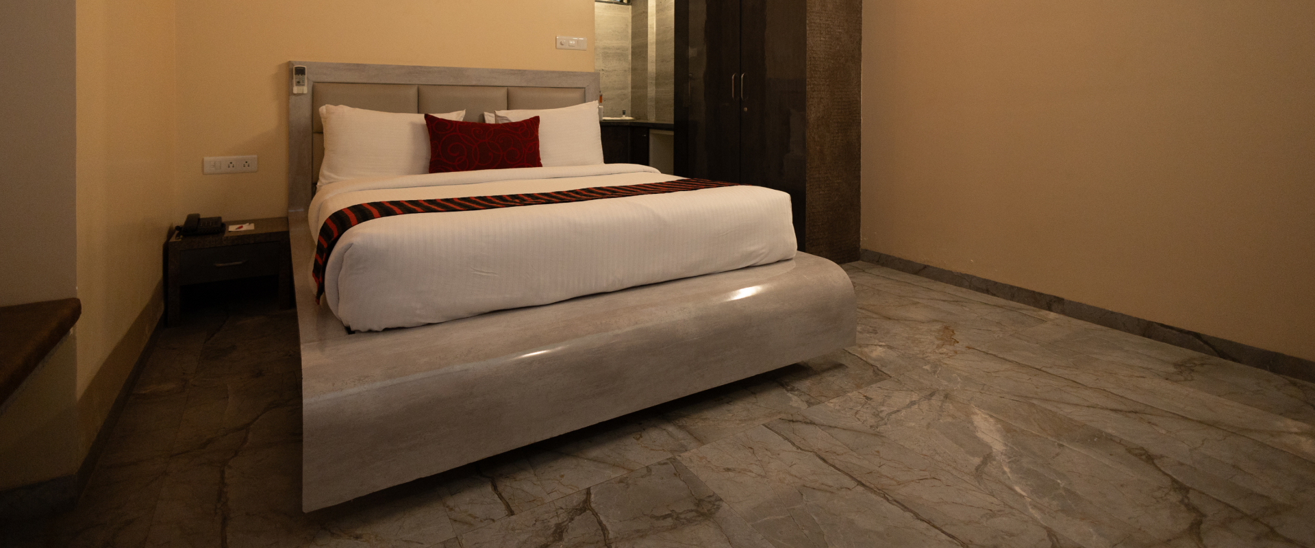 Enclave Suite