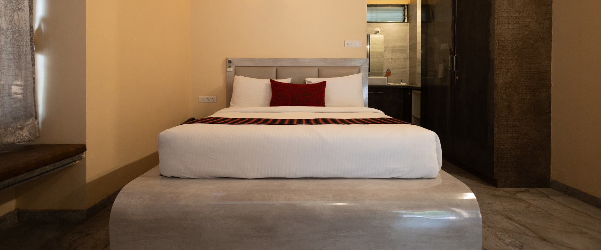 Enclave Suite